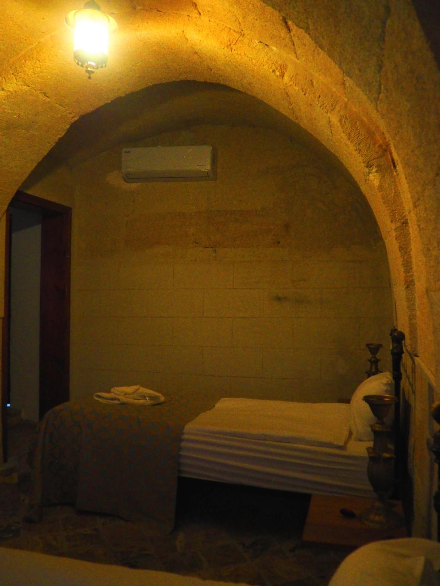 Nomads Cave Hotel & Rooftop Göreme Zewnętrze zdjęcie